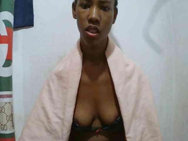 Sexy-Sarah webcam
