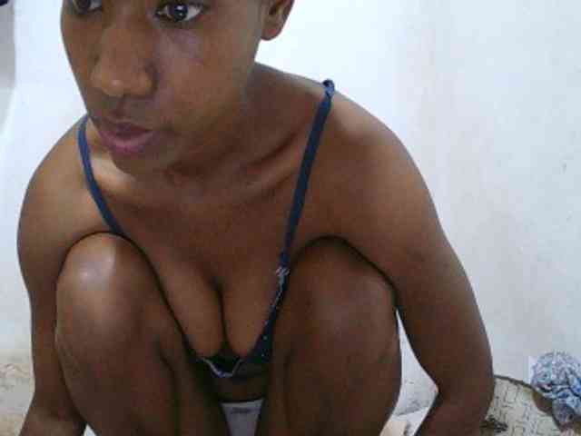 Sexy-Sarah webcam