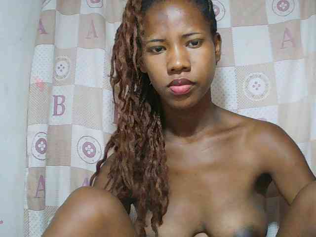 Sexy-Sarah webcam