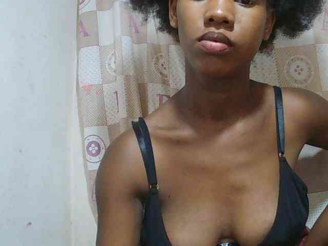 Sexy-Sarah