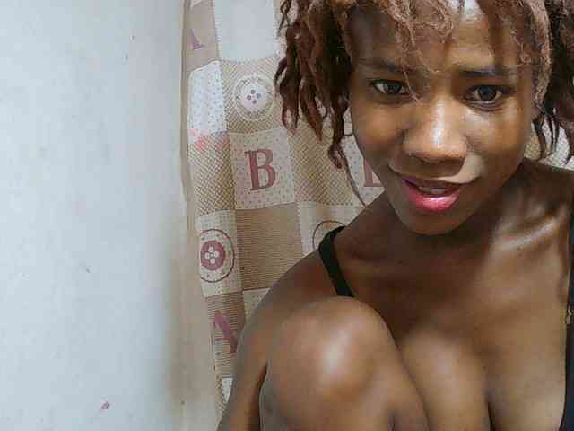 Sexy-Sarah