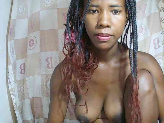Sexy-Sarah webcam