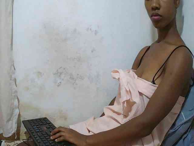 Sexy-Sarah webcam