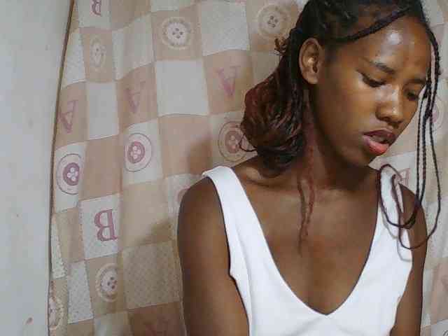 Sexy-Sarah webcam