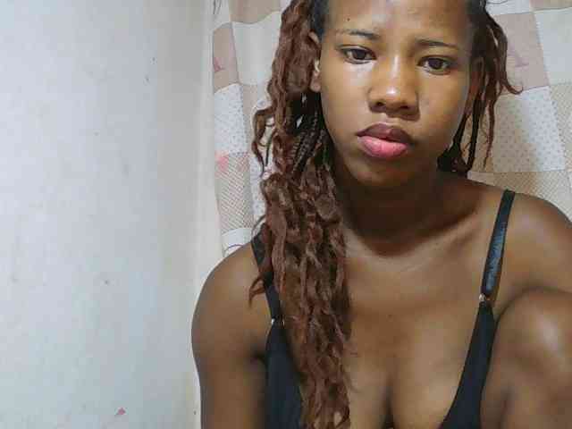 Sexy-Sarah webcam