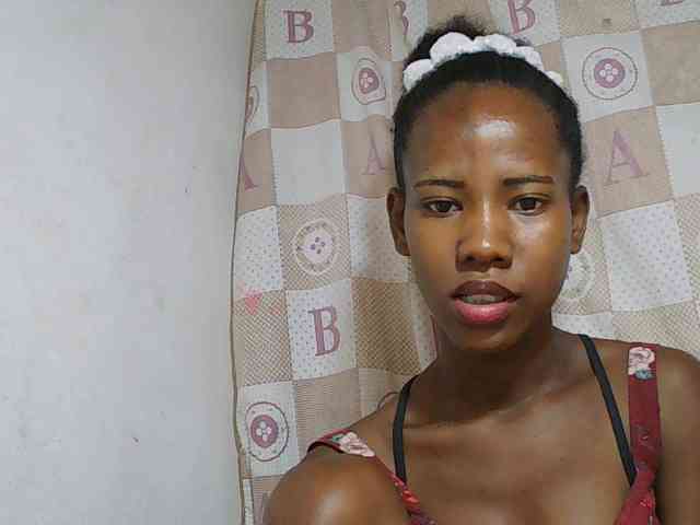 Sexy-Sarah webcam