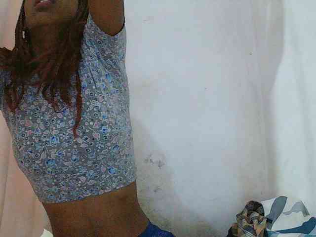 Sexy-Sarah webcam