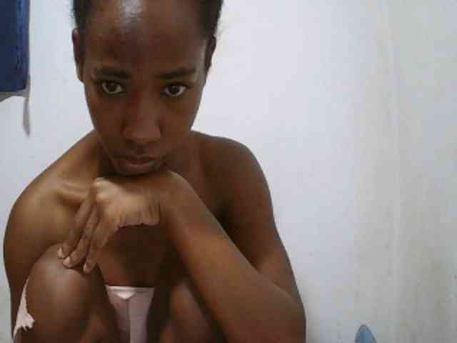 Sexy-Sarah webcam