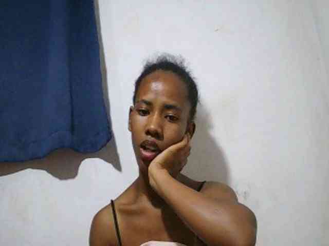 Sexy-Sarah