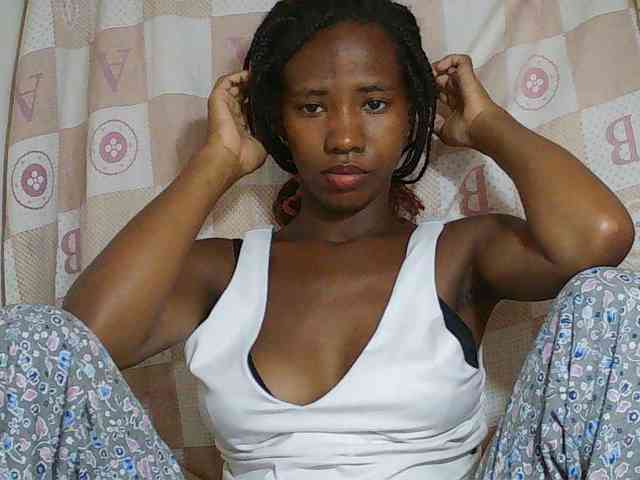 Sexy-Sarah webcam