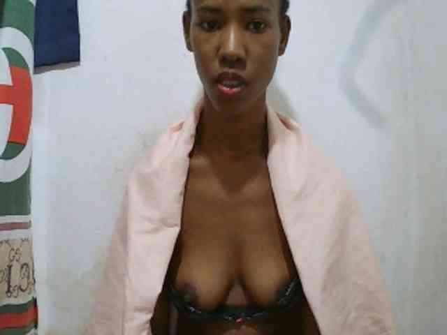 Sexy-Sarah webcam