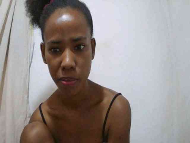 Sexy-Sarah webcam