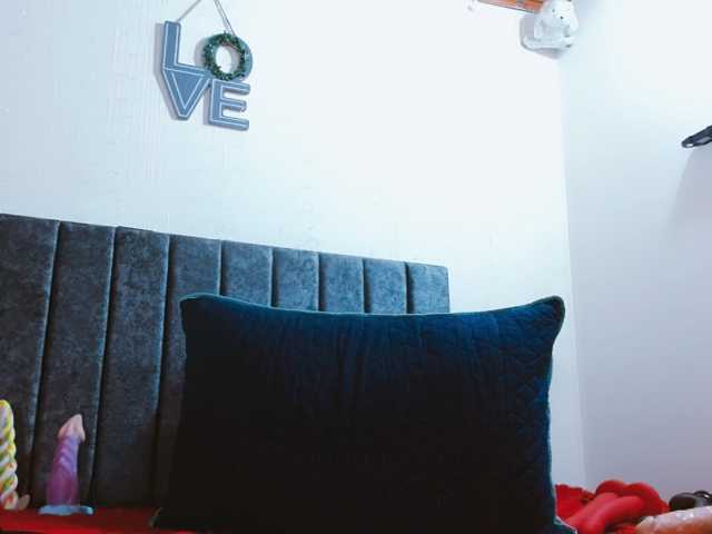 Dahlia_Muse live cam preview