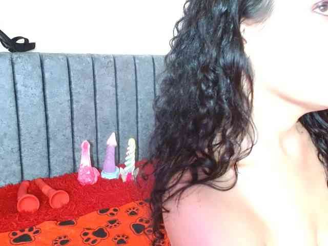 Dahlia_Muse webcam