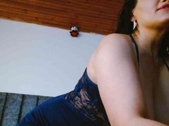 Dahlia_Muse webcam