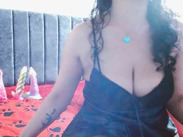 Dahlia_Muse webcam