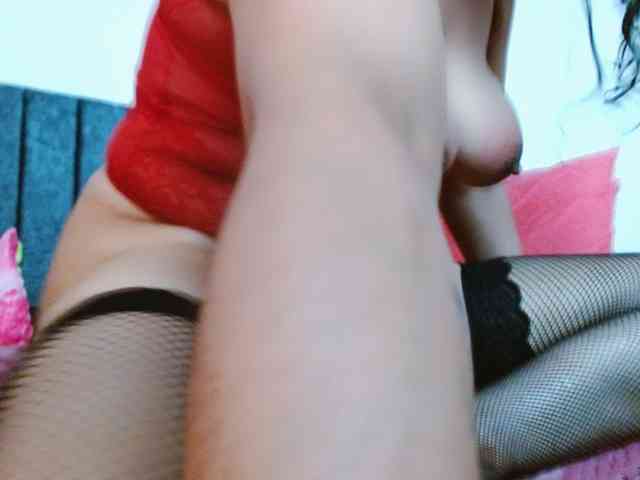 Dahlia_Muse webcam