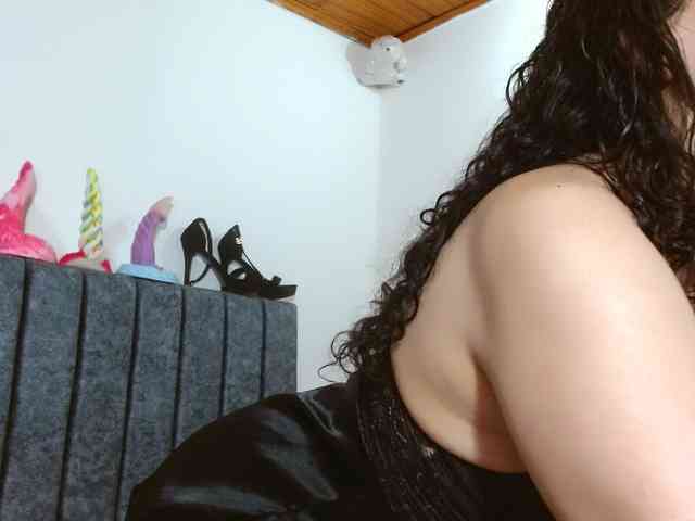 Dahlia_Muse webcam