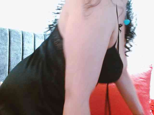 Dahlia_Muse webcam