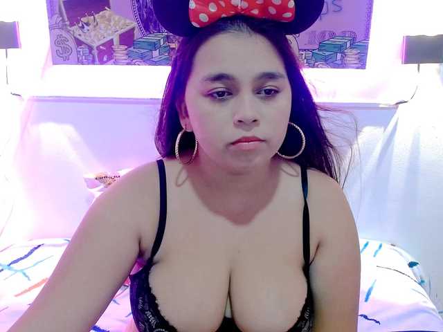 naylahot18