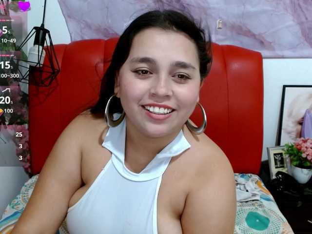naylahot18 live cam on BongaCams