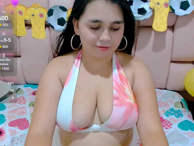 naylahot18 live cam on BongaCams
