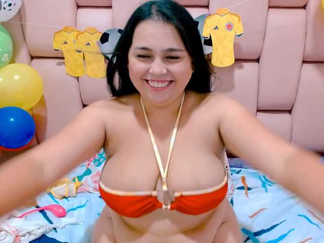 naylahot18 live cam on UnifiedCams