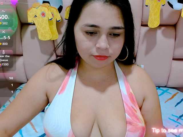 naylahot18 live cam on BongaCams