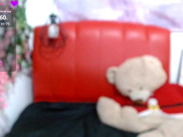 naylahot18 live cam on BongaCams