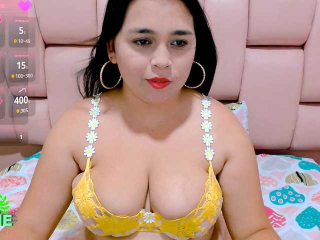 naylahot18 live webcam show