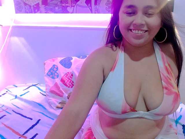 naylahot18 live cam on BongaCams
