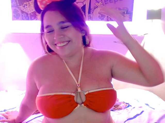 naylahot18 live cam on BongaCams
