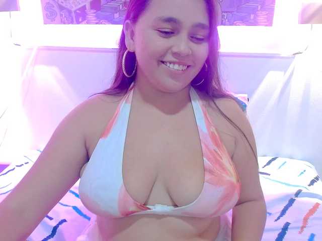 naylahot18 live cam on BongaCams