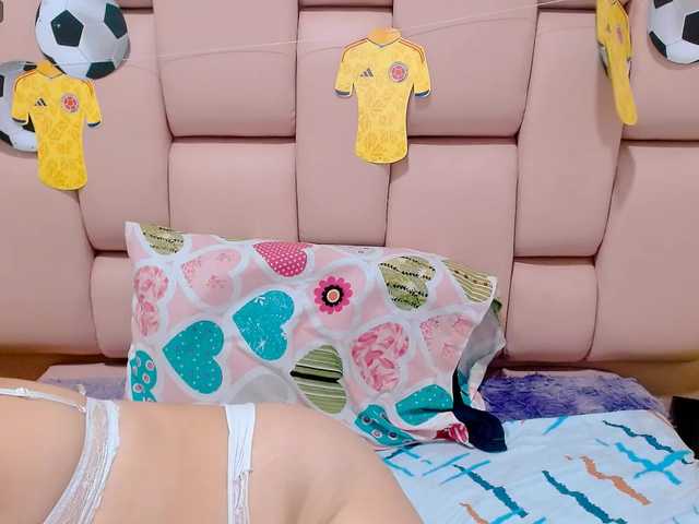 naylahot18