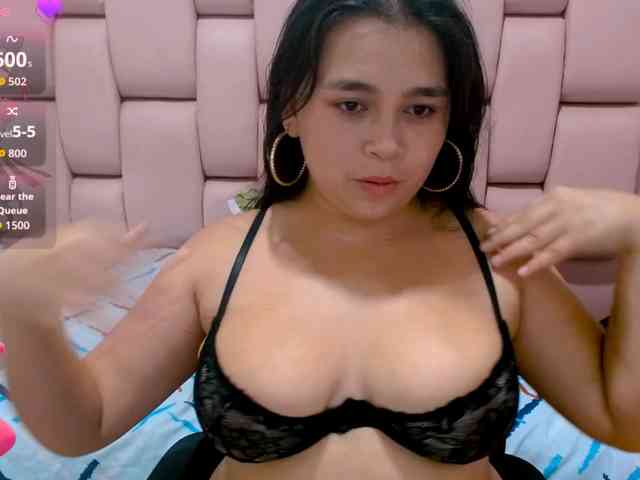 naylahot18 webcam