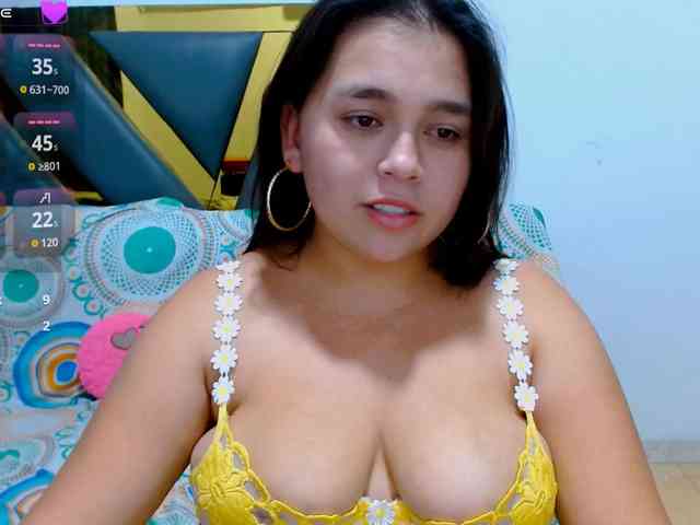 naylahot18 webcam