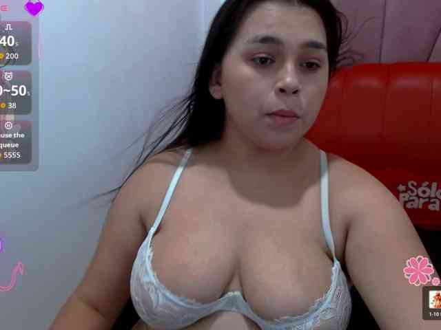 naylahot18 webcam