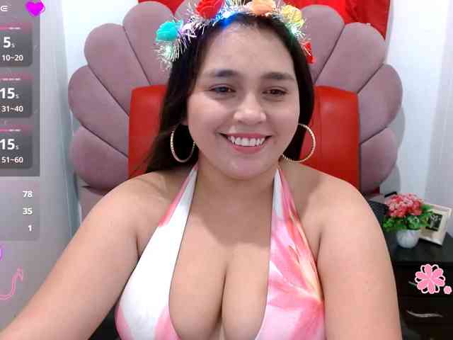 naylahot18 webcam