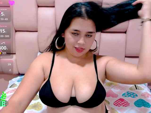 naylahot18 webcam