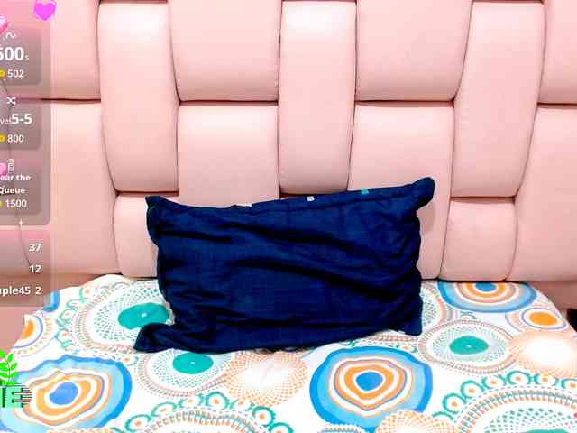 naylahot18 webcam