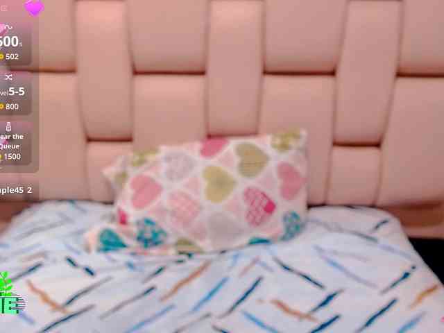 naylahot18 webcam