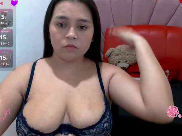 naylahot18 webcam