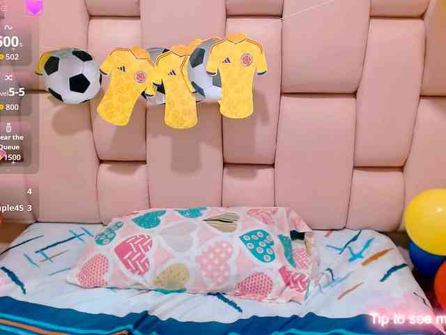 naylahot18 webcam