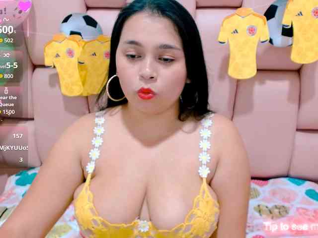 naylahot18 webcam