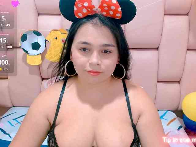 naylahot18