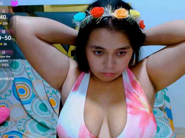 naylahot18 webcam