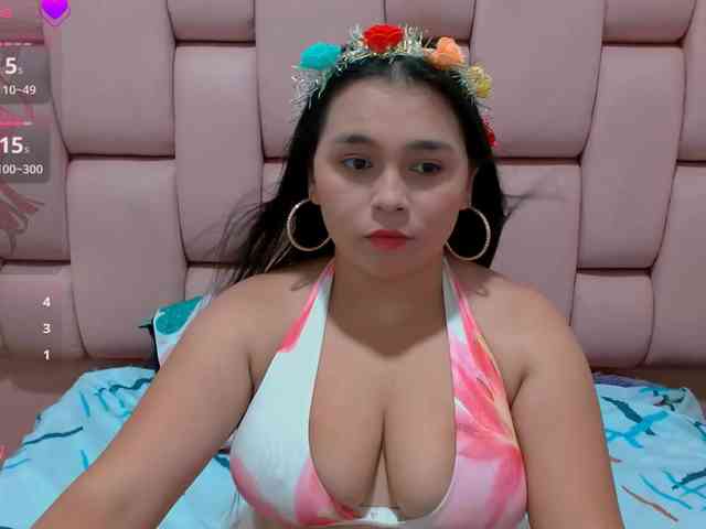 naylahot18 webcam