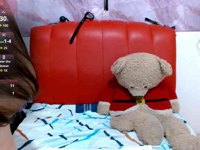 naylahot18 webcam