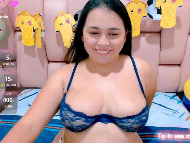 naylahot18 webcam