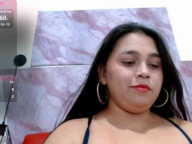 naylahot18 webcam